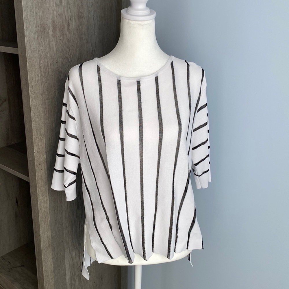 KERISMA Black and White Striped Top. Shirt Sleeve. Asymmetric Hem. Size M/L.